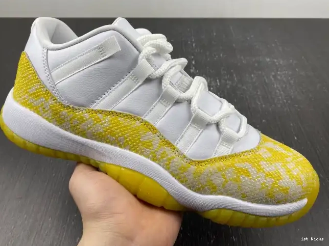 1st Kicks Jordan WMNS Low Air AH7860-107 Yellow 11 Snakeskin 0531